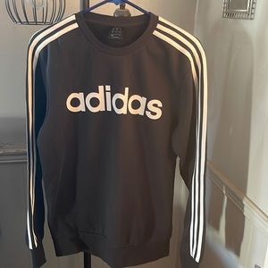 Women’s Adidas sweatshirt never been worn